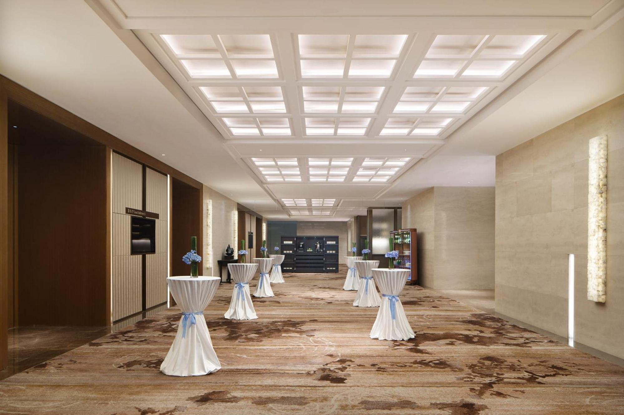 Sheraton Yunfu Xinxing Hotel Екстер'єр фото